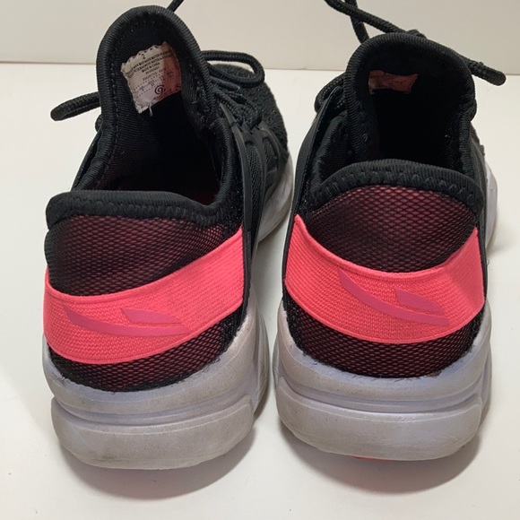 Cushion Fit Sneakers - Picture 3 of 8